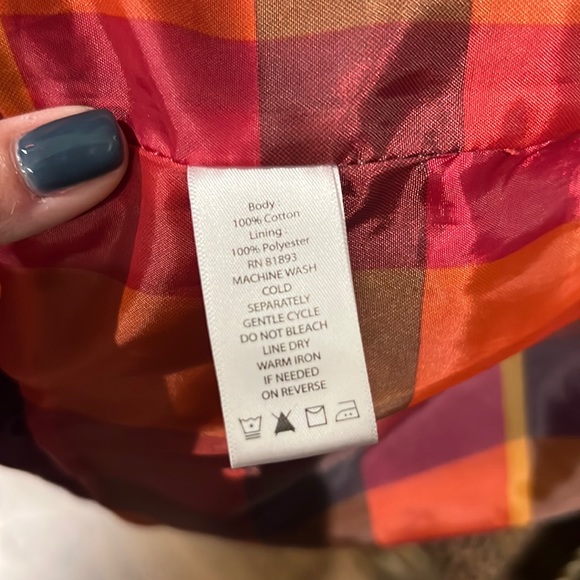 Size small jacket. - Picture 5 of 5